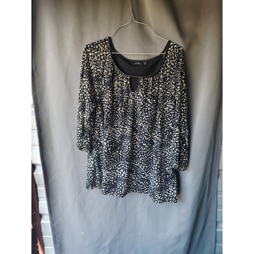 Apt. 9 Women OX Black White Abstract Animal Print Keyhole Neck Blouse Top